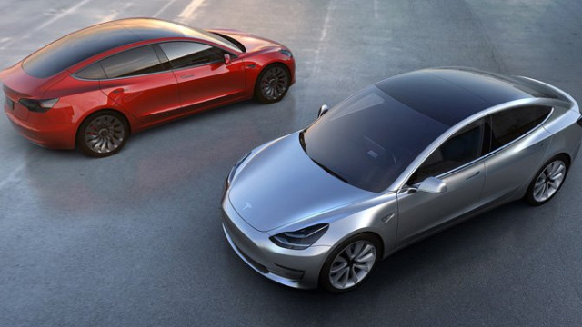 400,000 Pre-Orders of Tesla Model 3