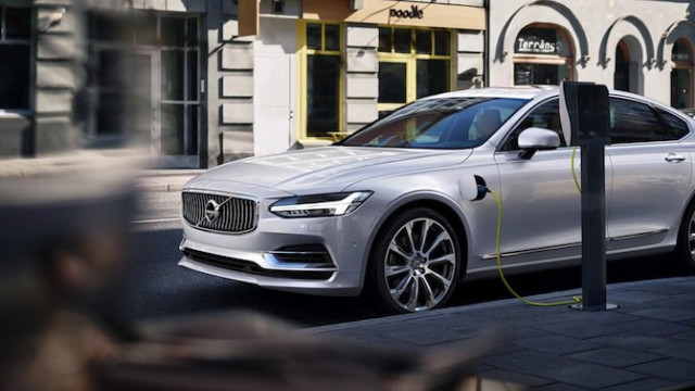 1 Million EV Volvo Sales by 2025