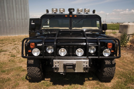 Tupac's Hummer H1 will be auctioned