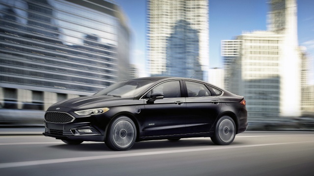 Range of the 2017 Ford Fusion Energi Plug-In Hybrid Announced