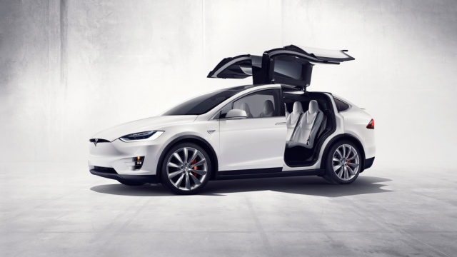 Tesla Model X Owner filed a Lawsuit