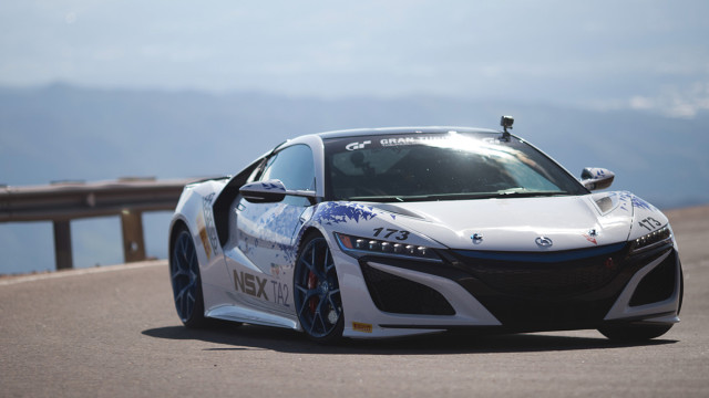 2017 Acura NSX Won at Pikes Peak