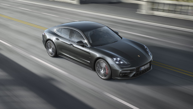 Porsche Panamera Has Prepared a Long-Wheelbase Variant