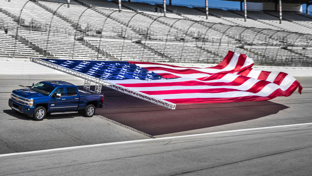 A New World Record Completed By 2017 Chevrolet Silverado HD