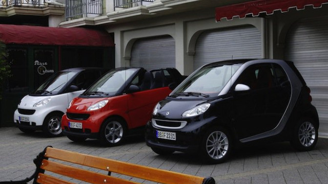 Older Smart Fortwo Models Fall Under Investigation: Fire Risk