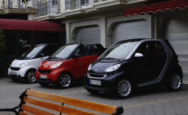 Older Smart Fortwo Models Fall Under Investigation: Fire Risk