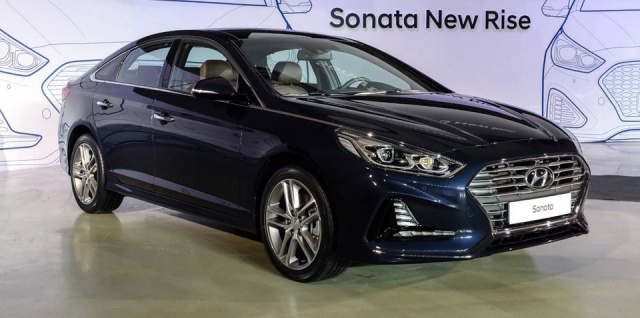 This Year ' s Sonata Facelift From Hyundai Was Revealed In Its Homecountry