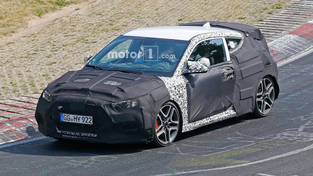 Paparazzi Caught Hyundai Veloster N Hot Hatch At Nurburgring 