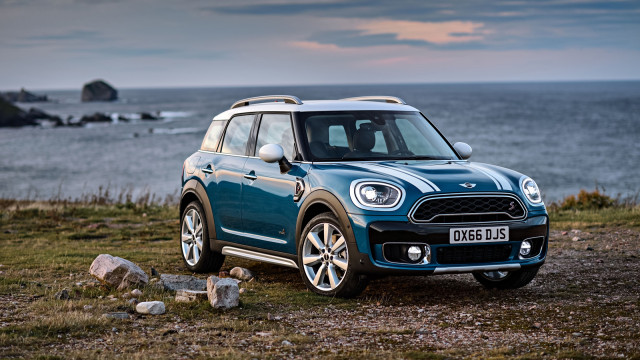 This Year's MINI Countryman Received IIHS Top Safety Pick Award