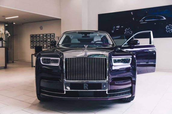 Next Year's Phantom From Rolls-Royce Is Purple