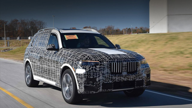 The first pre-series photos of the new crossover BMW X7