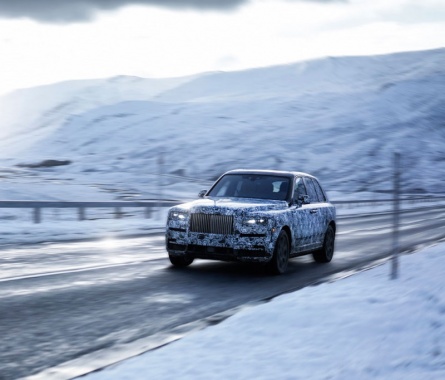 Officially: the first crossover Rolls-Royce take the name Cullinan
