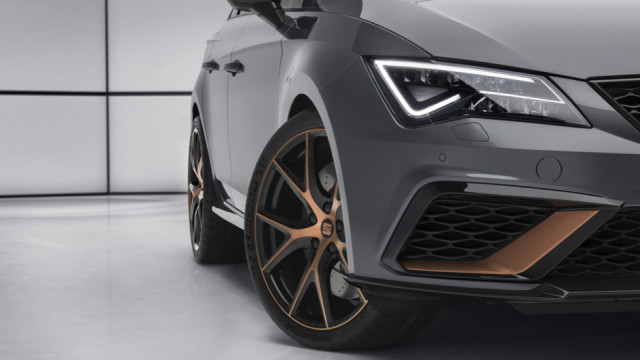 Seat prepares for Geneva a special 'hot' wagon