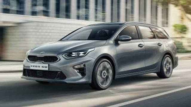 Fresh photos of the new generation of wagon Kia Ceed