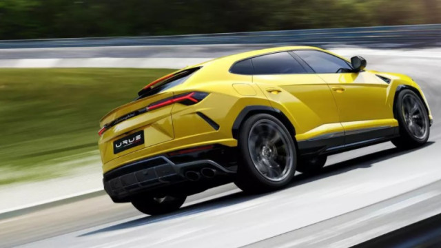 Lamborghini Urus is preparing for an off-road competition program