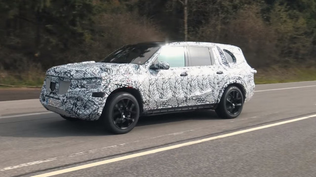 New Mercedes-Benz GLS shown on spy photos