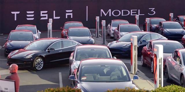 Tesla Model 3 production increases