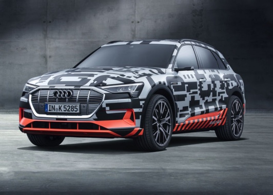 Audi E-Tron showed the interior