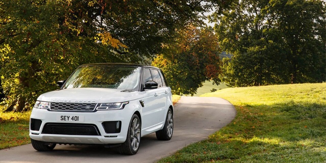 Restyled Land Rover Range Rover Sport presented