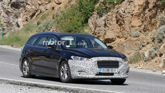 Updated Ford Mondeo is being tested in Europe