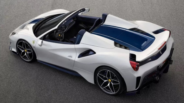 From extreme Ferrari 488 Pista removed the roof