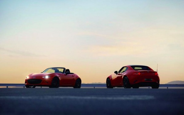 Mazda MX-5 appeared in an anniversary performance