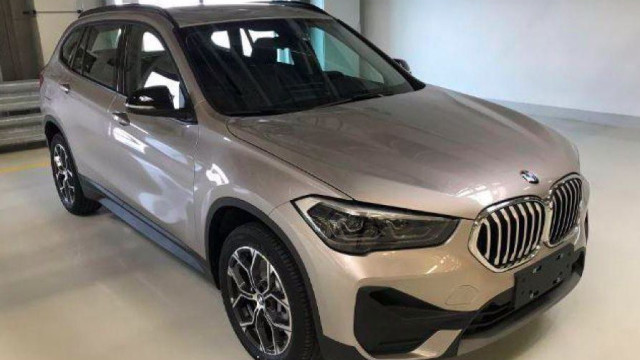 BMW X1 got restyled and appears on the photo