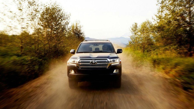 A New Toyota Land Cruiser has lost a V8 Engine