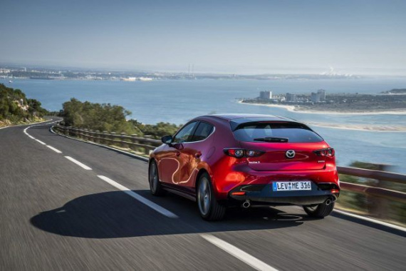 New Mazda 3 can lose wheels