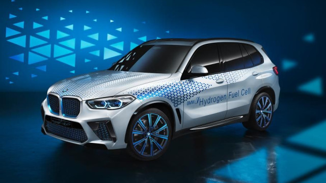 BMW X5 became a hydrogen car