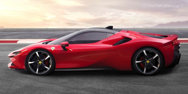Ferrari decided not to create an electric supercar until 2025