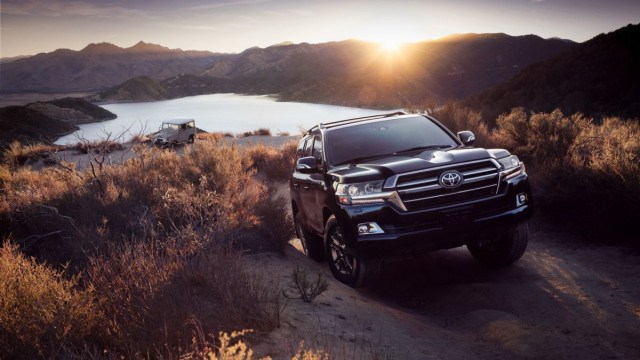 Toyota Land Cruiser 300 premiere will be held in summer