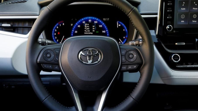 Toyota calls 3.4 million cars for repair 