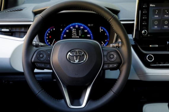 Toyota calls 3.4 million cars for repair 