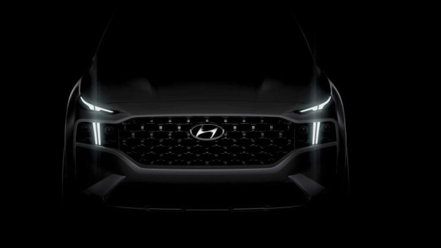 Hyundai showed on the new image updated Santa Fe