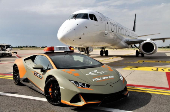 Lamborghini Huracan Evo gets unusual role at the airport