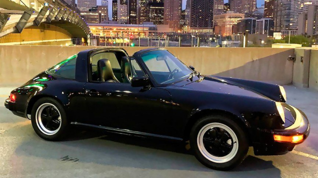 Tom Cruise's Porsche 911 will be auctioned off