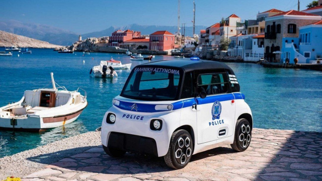 Citroen has developed the world's smallest police car