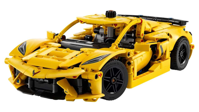 Lego Unveils a Lifelike Corvette with Functional Features