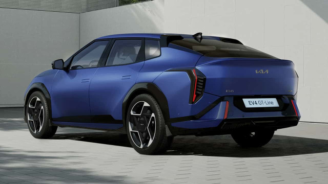 Introducing the Futuristic Kia EV4