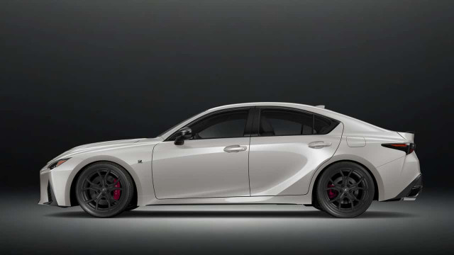 Lexus Introduces the IS500 Ultimate Edition, the Most Exclusive V-8 Model Yet