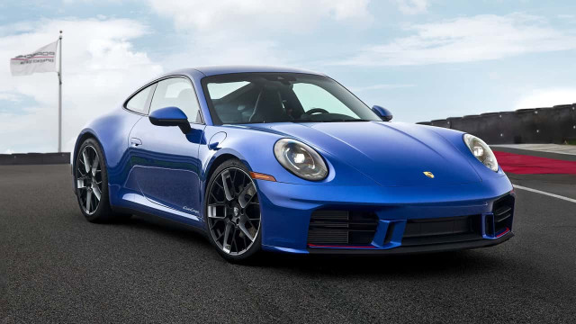 Porsche Introduces Limited-Edition 911 Club Coupe Carrera T