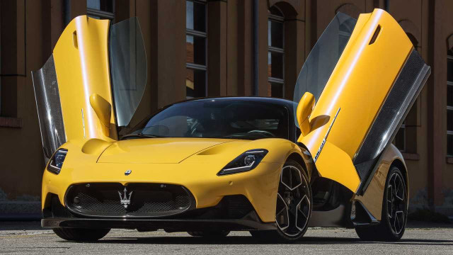 Maserati Eyes Revival of Gasoline Supercars as EV Enthusiasm Dims