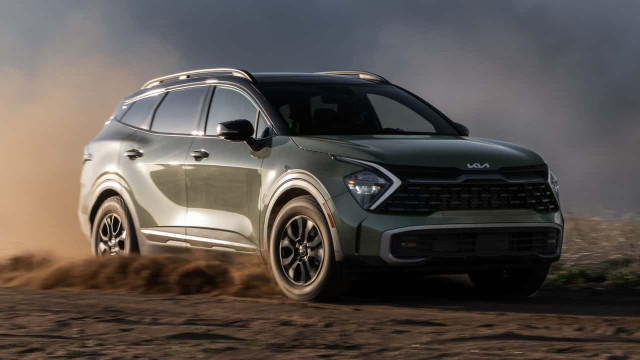 Kia's October Rise Accelerates While EV Demand Wavers