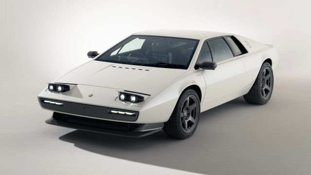 Tired of 911 Restomods? Discover the Lotus Esprit-Inspired Encor Series 1