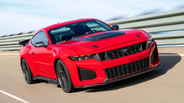 Ford Mustang Dark Horse SC Packs a Massive 795 Horsepower Punch