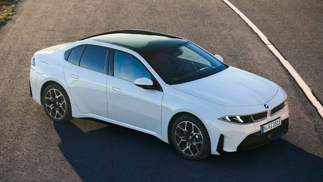 BMW Moves Up i3 Ordering as Interest Surges Ahead of Schedule