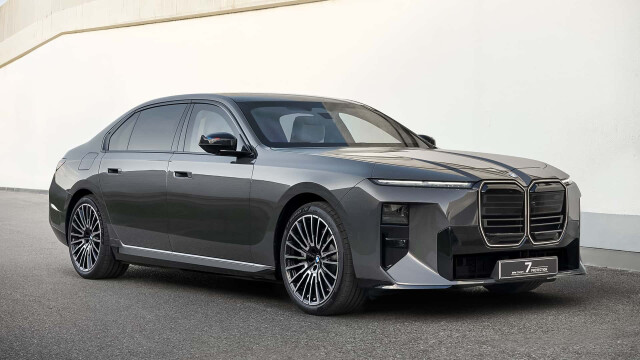 BMW Concept 7 Protection Features Discreet BayB Armor And 603-HP Hybrid Powertrain