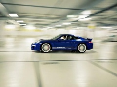 Custom Porsche 911 Marks 5 Million Facebook Followers pic #1157