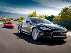 Tesla Model S Unexpected Acceleration Issue  pic #1490